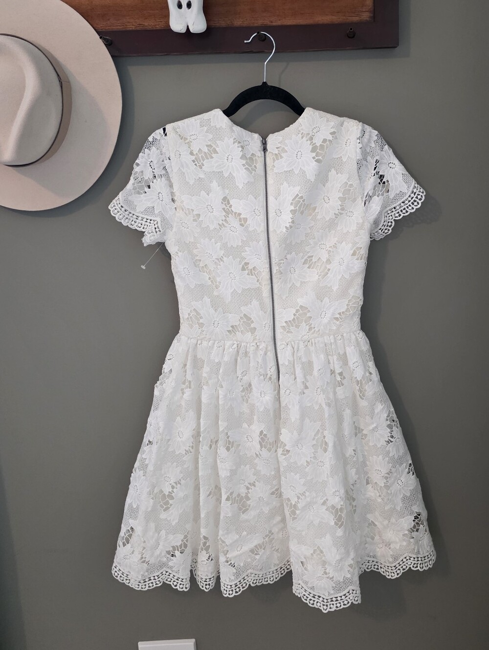 Alice + Olivia Floral Lace Fit & Flare Dress Wedding Formal Special Occasion - Picture 5 of 16